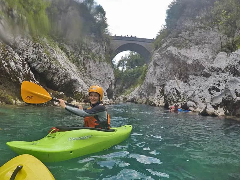 Wioślarstwo a kajakarstwo: Kluczowe różnice, które musisz znać